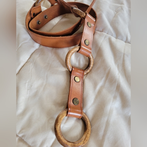 Vintage Unique Leather and Wooden Ring Adjustable Belt - Picture 5 of 14